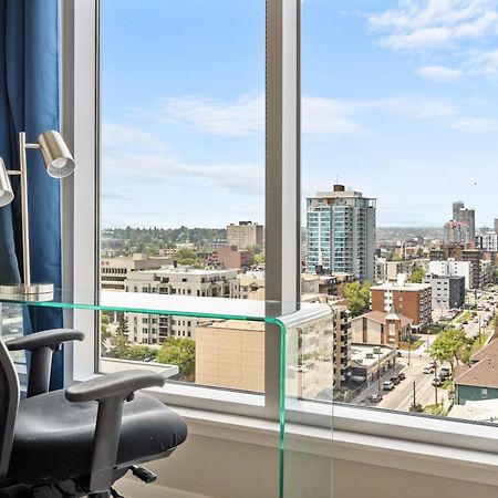 City Centre Retreat - 1Br Condo With Desk YYC Exterior foto