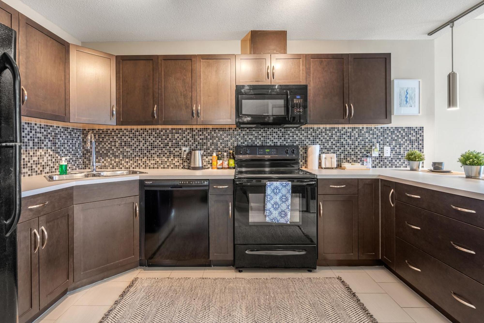 City Centre Retreat - 1Br Condo With Desk YYC Exterior foto