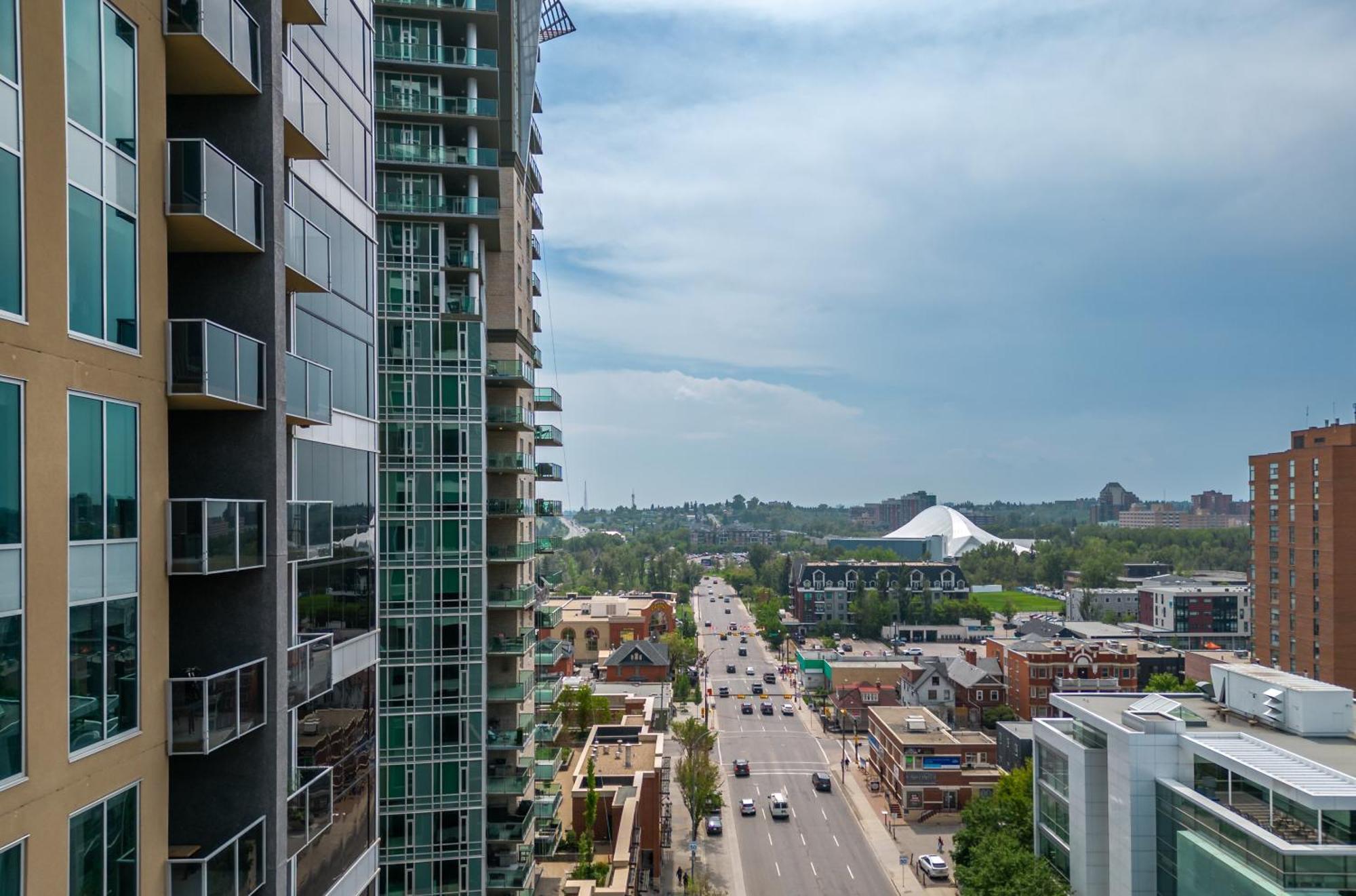 City Centre Retreat - 1Br Condo With Desk YYC Exterior foto